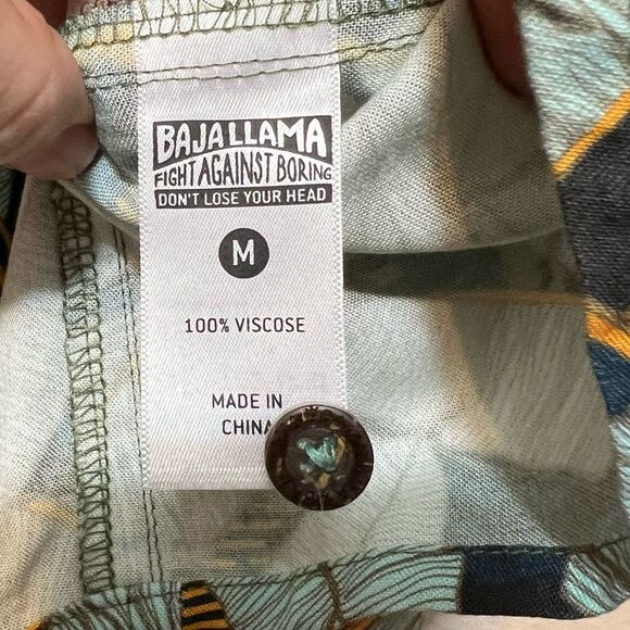 The Magic City Button Up Shirt by Baja Llama Size Medium - Picture 11 of 16